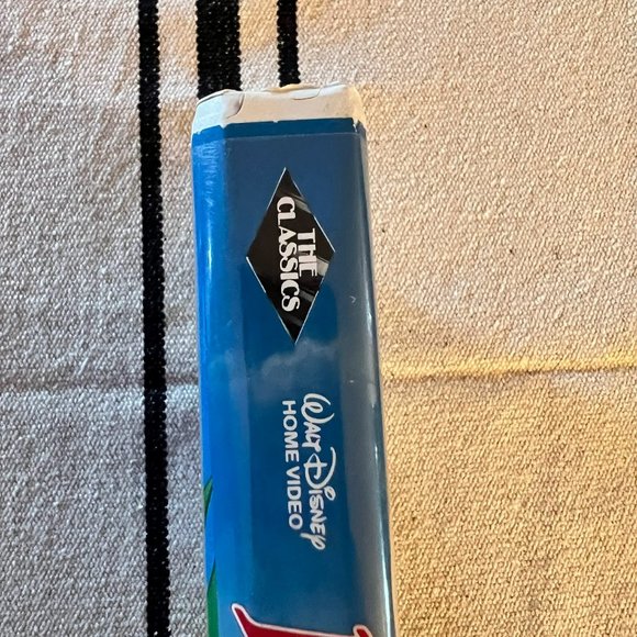 Disney The Rescuers VHS Black Diamond - Picture 3 of 10